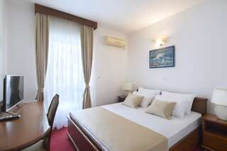 Отели типа «постель и завтрак» Villa Ljubanovic Будва Стандартный двухместный люкс с 1 кроватью-7