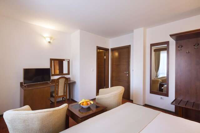 Отели типа «постель и завтрак» Villa Ljubanovic Будва-15