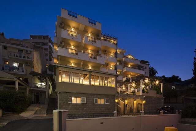 Отели типа «постель и завтрак» Villa Ljubanovic Будва-6